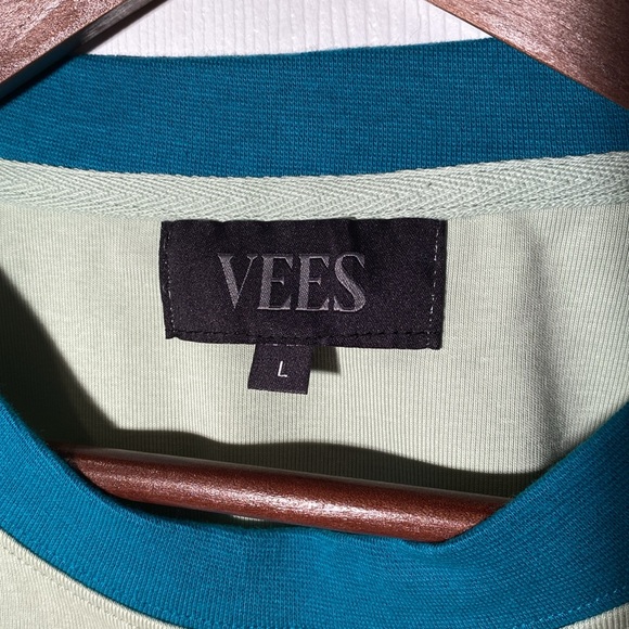 Vees Y2K Crop Top - Picture 4 of 11